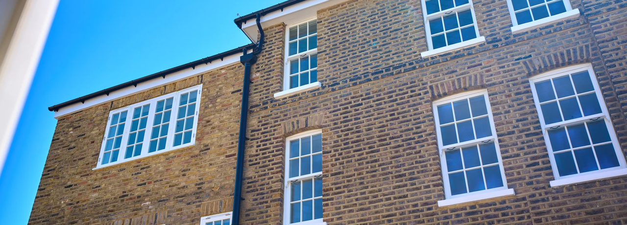 Victorian<br/><em>sash</em><br/>windows.